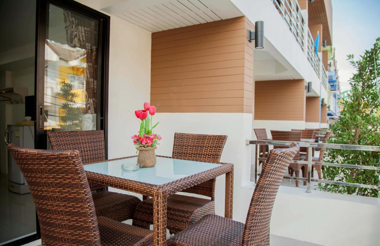 Bird Hotel Chonburi Exterior foto