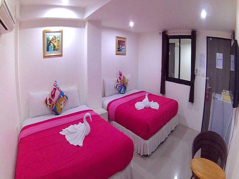 Bird Hotel Chonburi Exterior foto