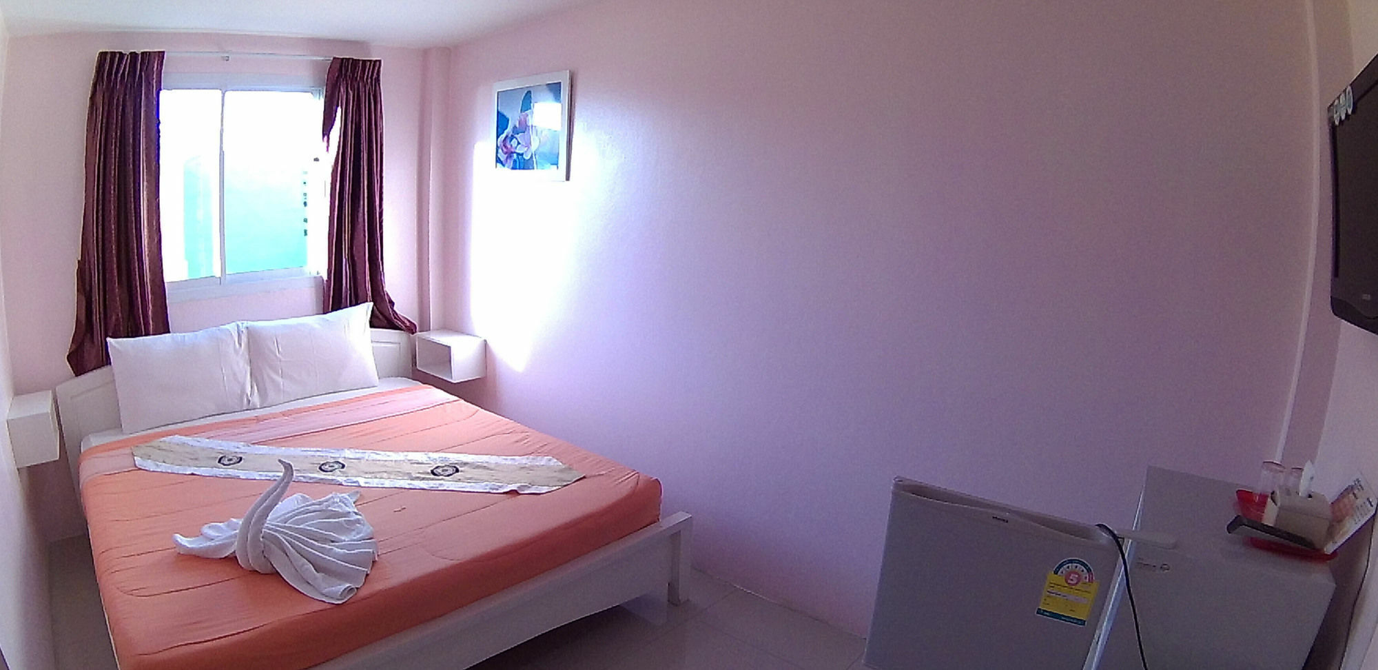 Bird Hotel Chonburi Exterior foto